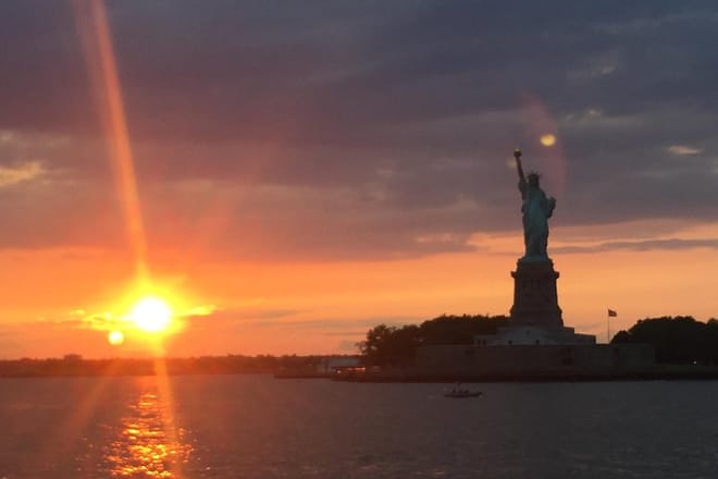NYC Landmarks Skip the Line Cruise and Attraction Ticket