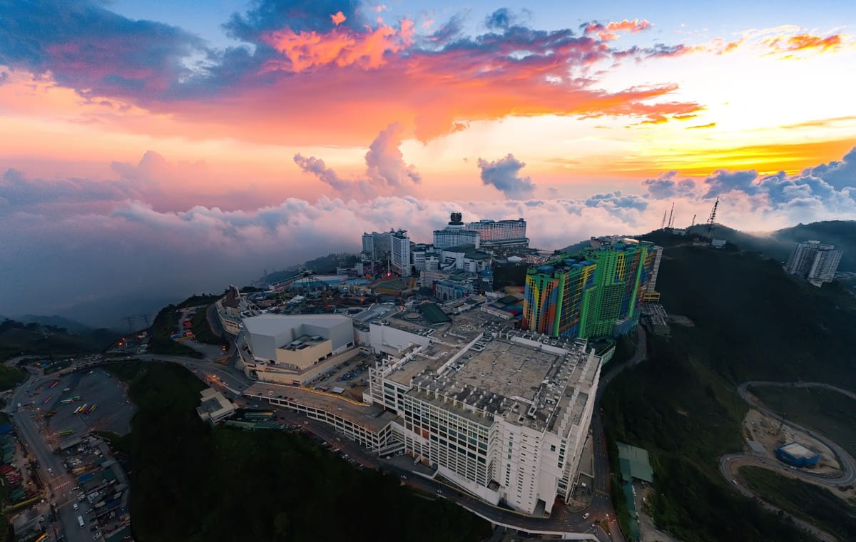 Private Genting Highlands Tour with Genting SkyWorlds Outdoor Theme Park Ticket