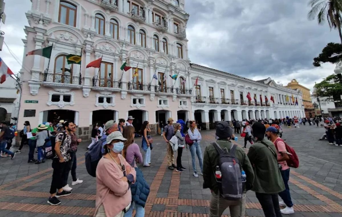 Private panoramic Quito – Teleferico tour from the heights