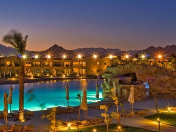 7 Days 6 Nights Holiday Package to Cairo & Sharm El Sheikh