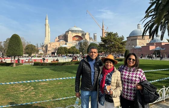 Private Tour: Istanbul Old City and Pottery Workshop