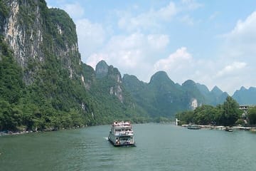 Private Li River Cruise and Bike Tour from Guilin to Yangshuo