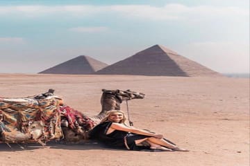 Private Full-Day Tour of Giza Pyramids and Cairo Highlights