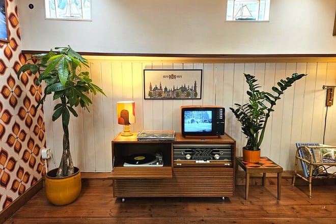 Houseboat Museum Amsterdam Self Guided Audio Tour 2