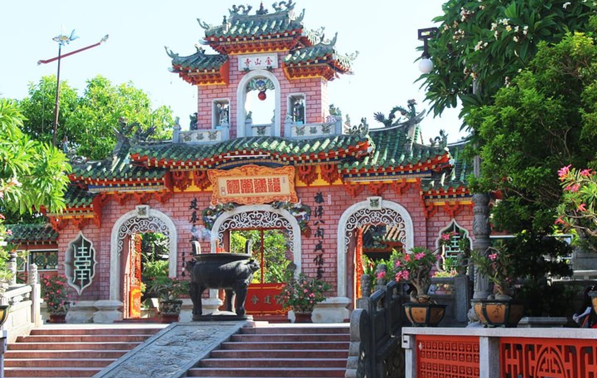 Shore Excursion: MARBLE MOUNTAIN AND HOI AN CITY FROM TIEN SA PORT