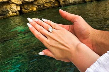 Private Sunset Proposal Boat Tour in Malta's Blue Lagoon