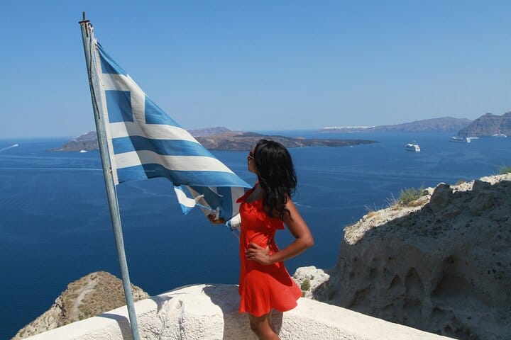 Real Santorini: Full-Day Private Tour 10
