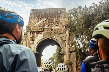 Appian Way Bike Tour with Catacombs Visit and Lunch in Rome