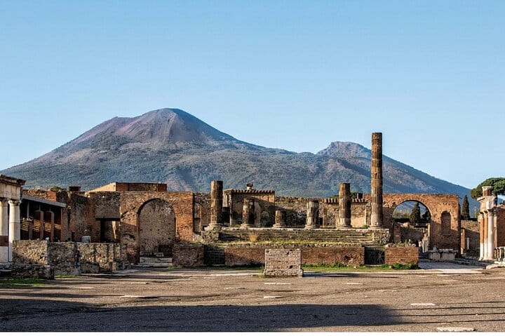 Private Half-Day Sightseeing Tour of Vesuvius National Park