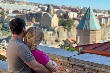Private Photography Session in Tbilisi's Scenic Spots