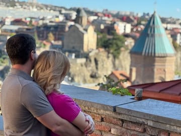 Private Photography Session in Tbilisi's Scenic Spots