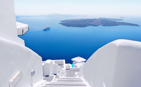 2-Day Santorini Tour from Heraklion with Accommodation