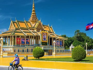 Prek Toal Birds Sanctuary & floating Village Private Tours from Siem Reap