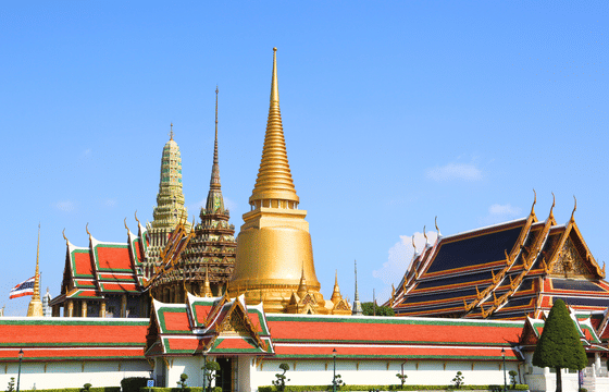 Guided Tour in Grand Palace & Emerald Buddha by MyProGuide