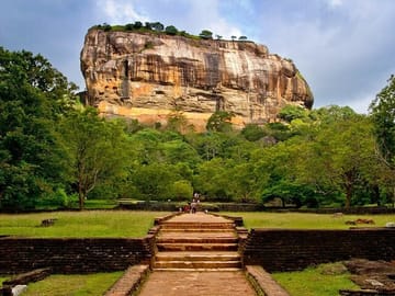 Sigiriya-Rock-Dambulla-Cave-and-Village-Tour-From-Trincomalee-2