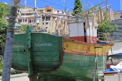 Cabriolet Private Sightseeing Tour in Camara De Lobos Cabo Girao