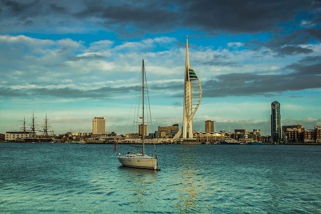 Private transfers to/from Portsmouth Int'l Port and London Gatwick Airport photo 4