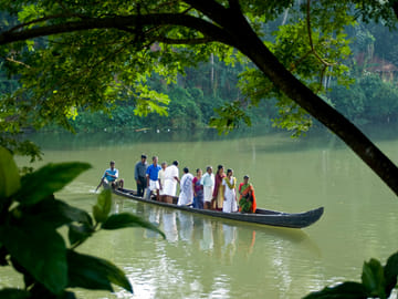 Cultural and Scenic Tour of Kochi and Alappuzha Backwaters