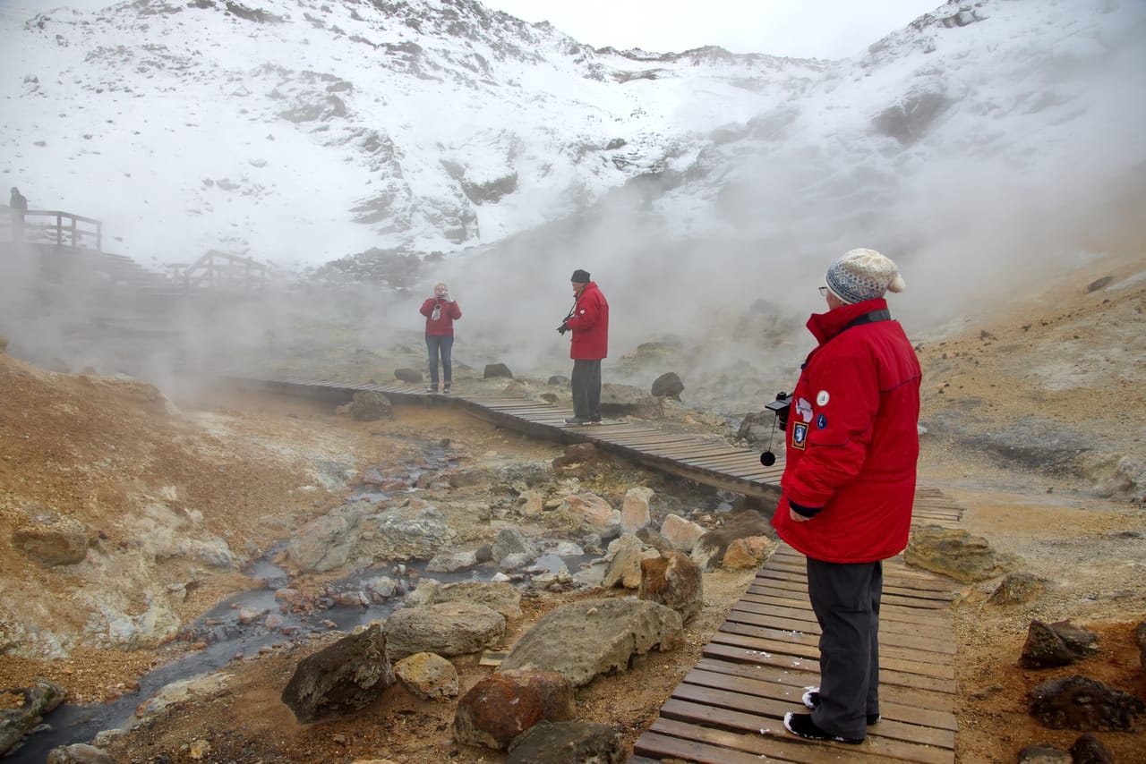 Volcanic Wonders with Grindavik Visit & the Sky Lagoon 4