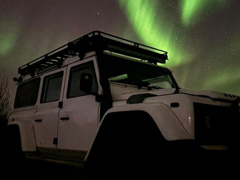Reykjavik: Private Super Jeep Northern Lights Hunt