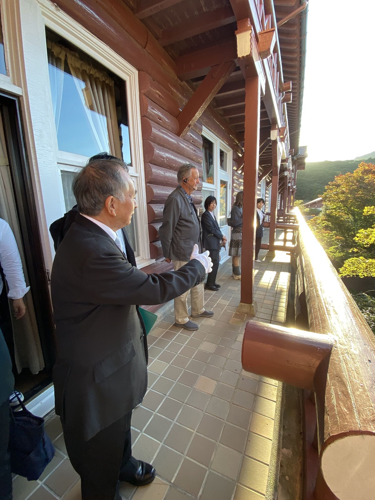 The Road to UNZEN