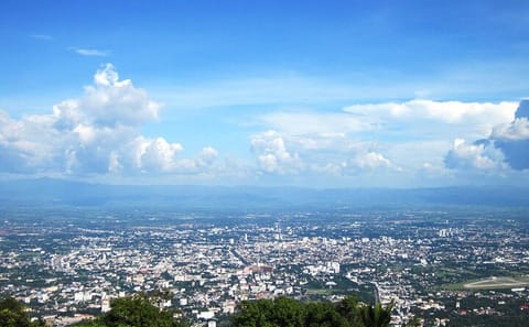 Leisure Hiking and Mountain Biking in Chiang Mai National Park