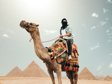 Private Full-Day Bus Tour of Cairo and Giza from Hurghada