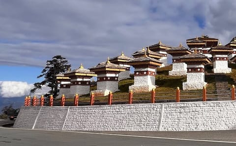 All-Inclusive Bhutan Cultural Tour: Paro and Punakha