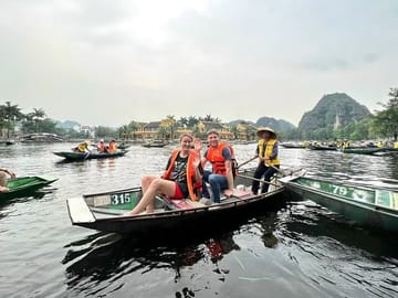 Ninh Binh Private Tour : Hoa Lu Tam Coc 1 Day Tour from Hanoi