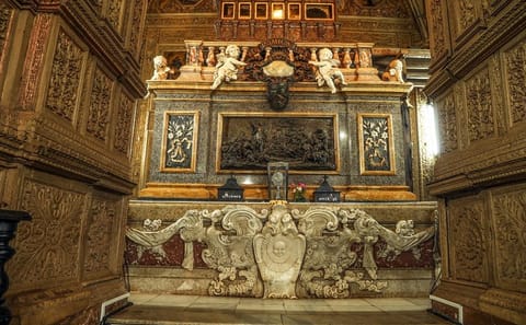 Private Full-Day Bus Tour of Baga and Goa Velha