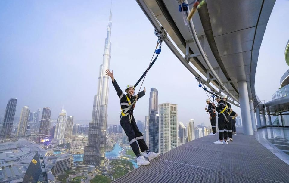 Sky Views Edge Walk Tour in Downtown Dubai with Transfers