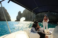 Get the perfect view of the Arch and other famous landmark Pelican rock on your private yacht tour around Land's End, Cabo!