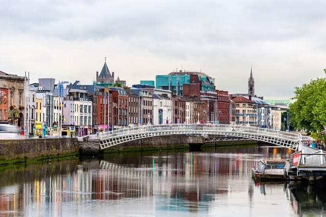 The Dublin Incident: Alien, Whiskey & Clues Exploration Game 5