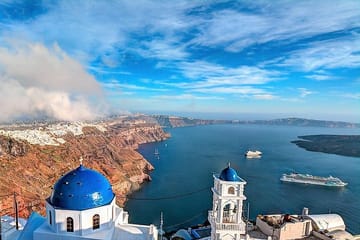 Private Custom Tour of Santorini's Akrotiri and Moni Profitou Iliou