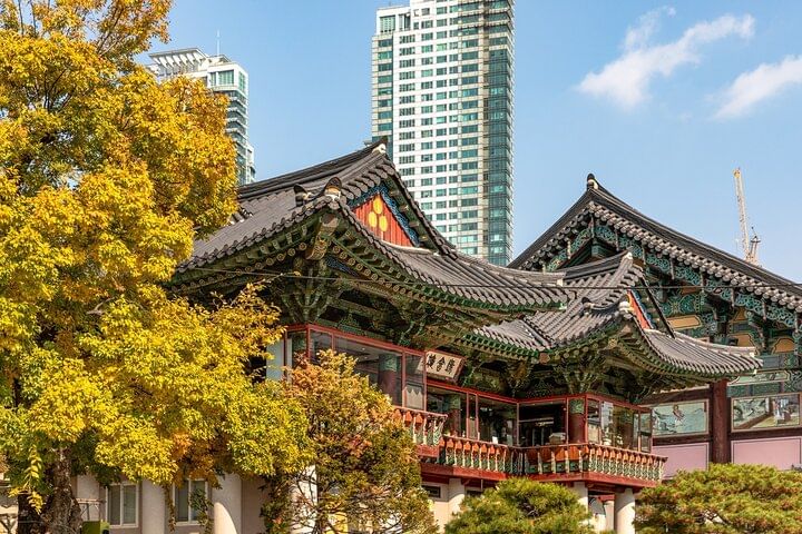 Bongeunsa Temple in Gangnam