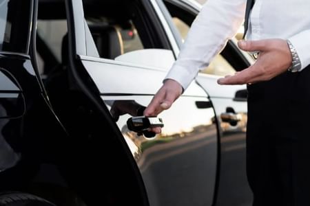 Transfer Lisbon Airport – Almada