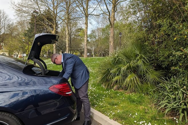 Airport transfer Beauvais Paris Private driver  photo 6