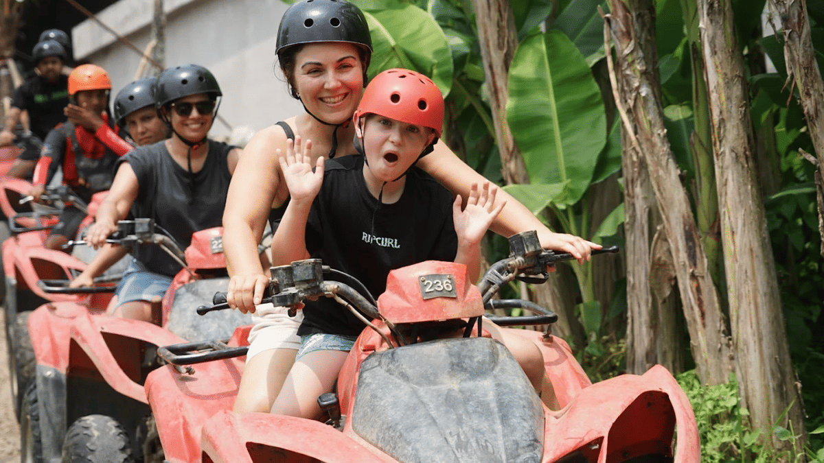 Kintamani : Sunrise & Black Lava Jeep