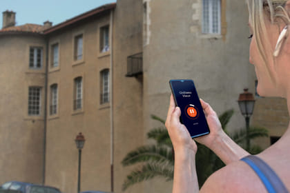 Bayonne: Audio guided walking tour (1h20 – 22 audio comments)