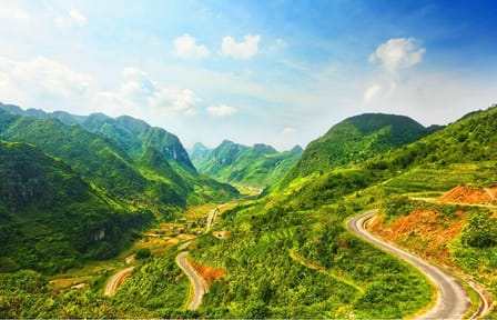 11-Day Motorcycle Adventure in Hà Giang and Sơn La, Vietnam