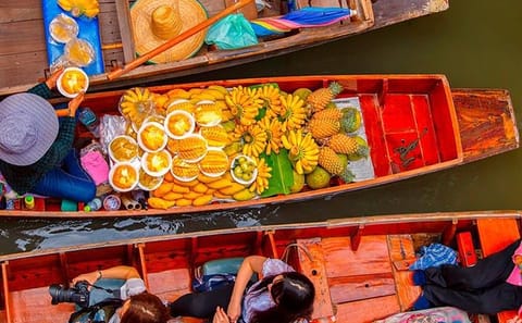 Private Tour : Damnoen Saduak Floating Market Tour with Driver