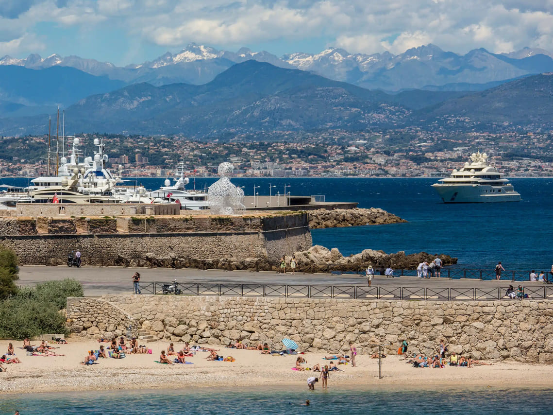 French Riviera Full Day Shared Tour from Nice 8
