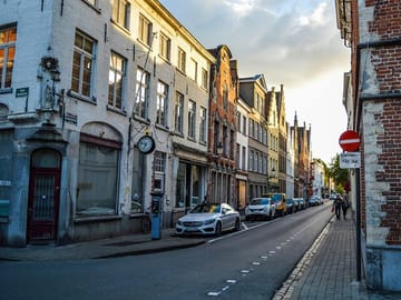 Private 12-Hour Bruges Day Trip from Amsterdam