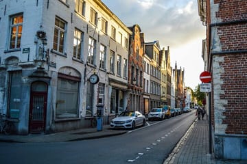 Private 12-Hour Bruges Day Trip from Amsterdam