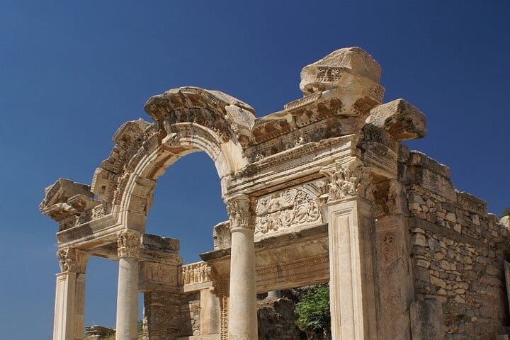 Private Ephesus and Sirince Tour with Lunch and Wine Tasting