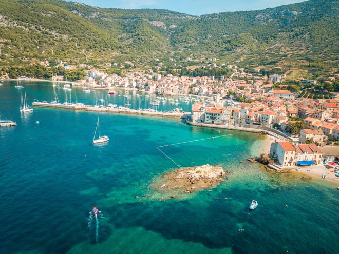 Website Blue Cave and Hvar Tour - 5 Islands Tour from Split   photo 5