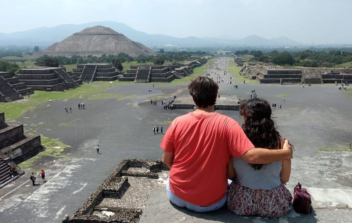Private Combo 2 days: Teotihuacan+Basilica+Tlatelolco+Xochimilco+Frida+Coyoacan