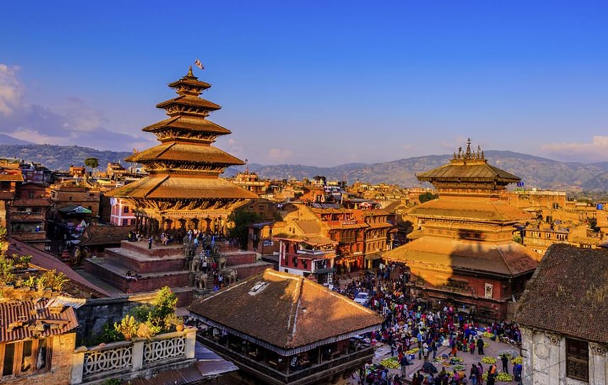 Nagarkot Sunset & Bhaktapur-Changu Narayan Tour with Guide