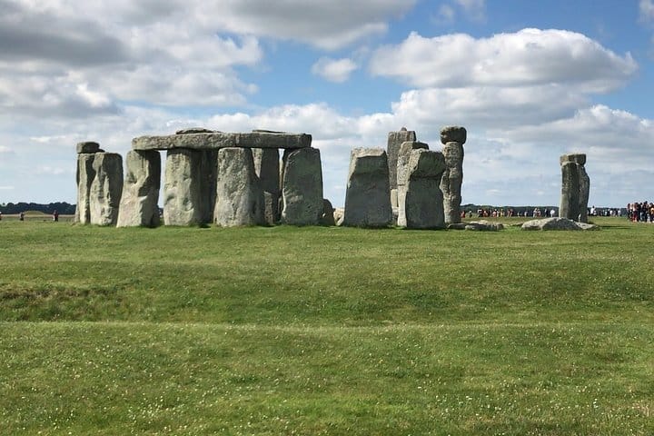 Bath and Stonehenge Full-Day Private Tour from London 5