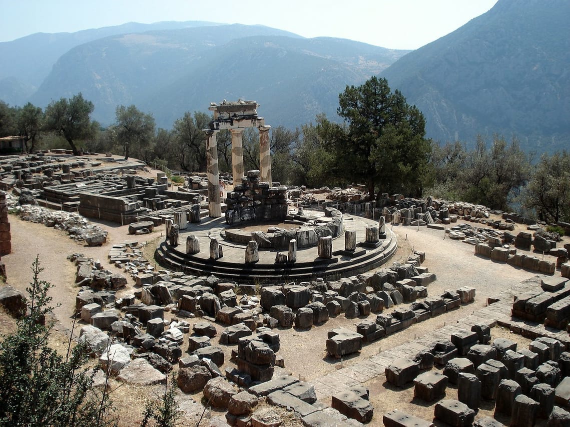 Private Delphi & Thermopylae Tour from Athens 2